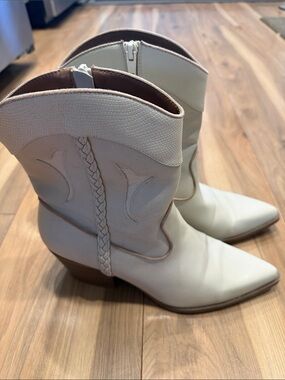 Universal Thread Cream Western Ankle Boots with Braided Detail